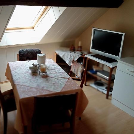 Uebernachtungszimmer 2 シュレッタウ エクステリア 写真